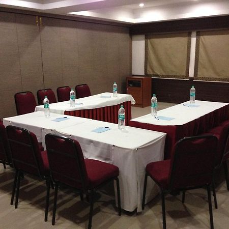 Hotel Thulashi Park Chennai Ngoại thất bức ảnh