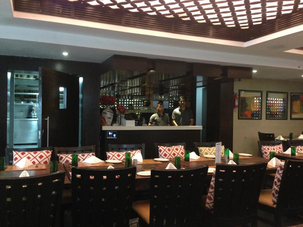 Hotel Thulashi Park Chennai Ngoại thất bức ảnh