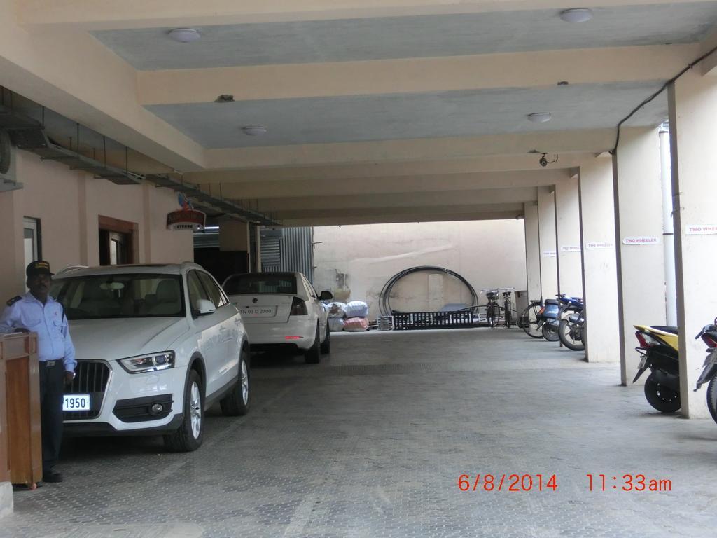 Hotel Thulashi Park Chennai Ngoại thất bức ảnh