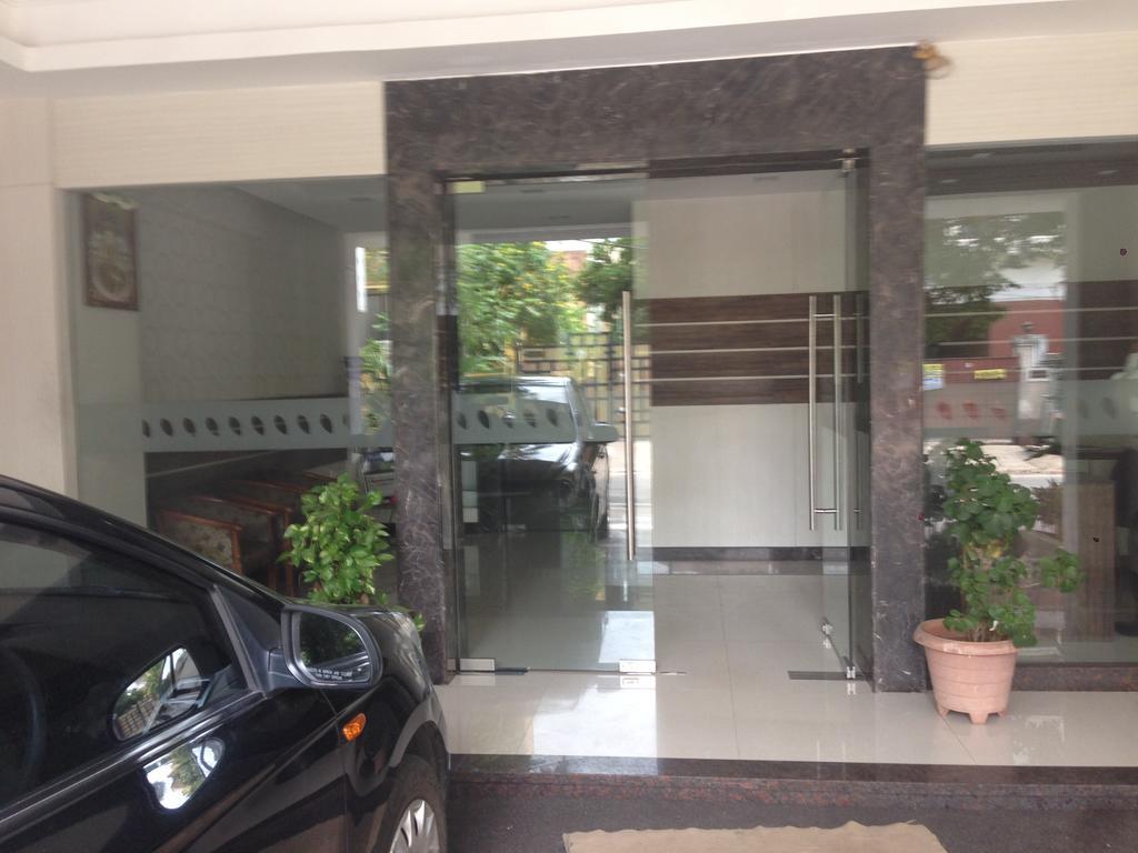 Hotel Thulashi Park Chennai Ngoại thất bức ảnh